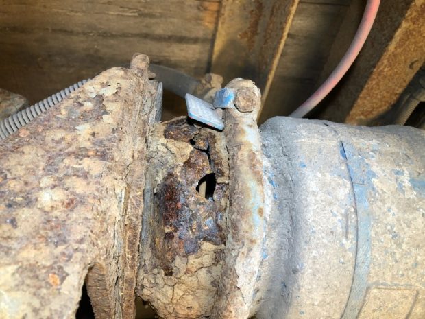 Picture of severely corroded brakes